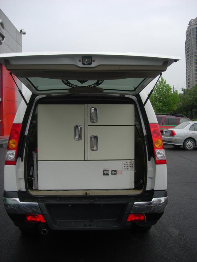 “生命之舟”急救送血車