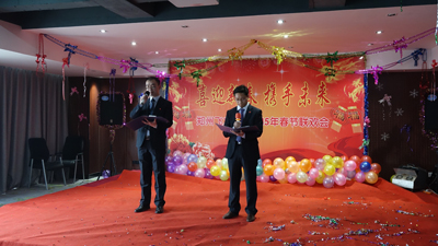 詩朗誦 我們是相親相愛的一家人 詩朗誦 我們是相親相愛的一家人