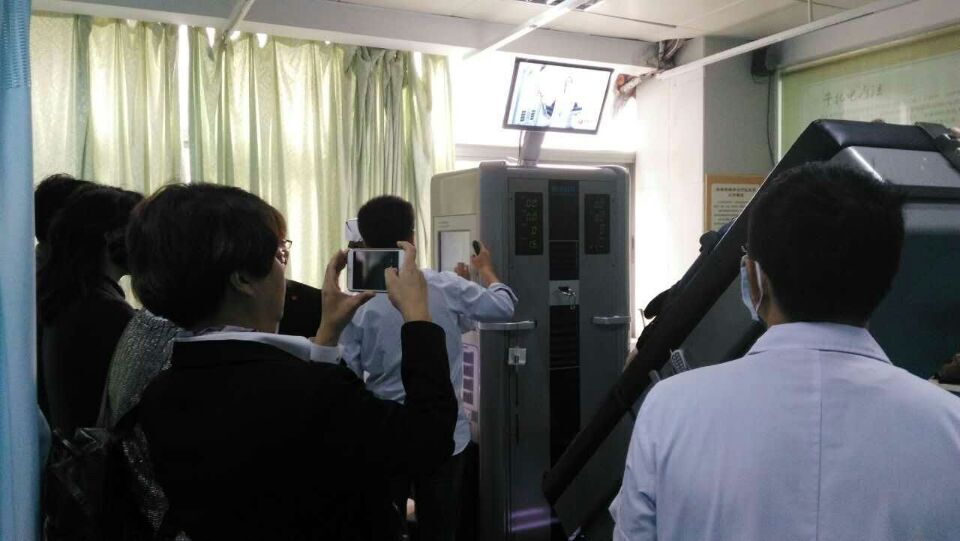 現(xiàn)場參觀外星艙 現(xiàn)場參觀外星艙