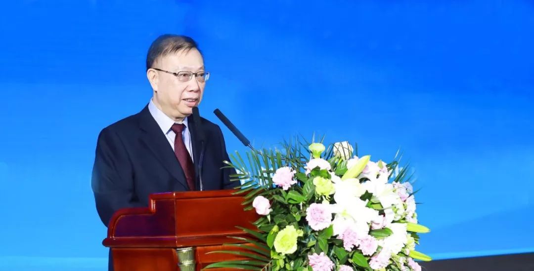 原衛(wèi)生部長黃潔夫 原衛(wèi)生部長黃潔夫